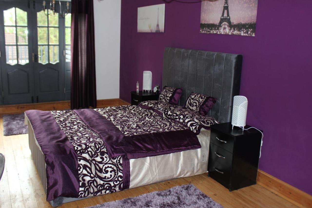 Modern Spacious House - Sleeps 16, Free Parking, Sun Terrace Нанітон Екстер'єр фото