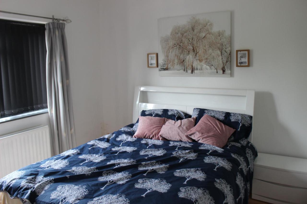 Modern Spacious House - Sleeps 16, Free Parking, Sun Terrace Нанітон Екстер'єр фото