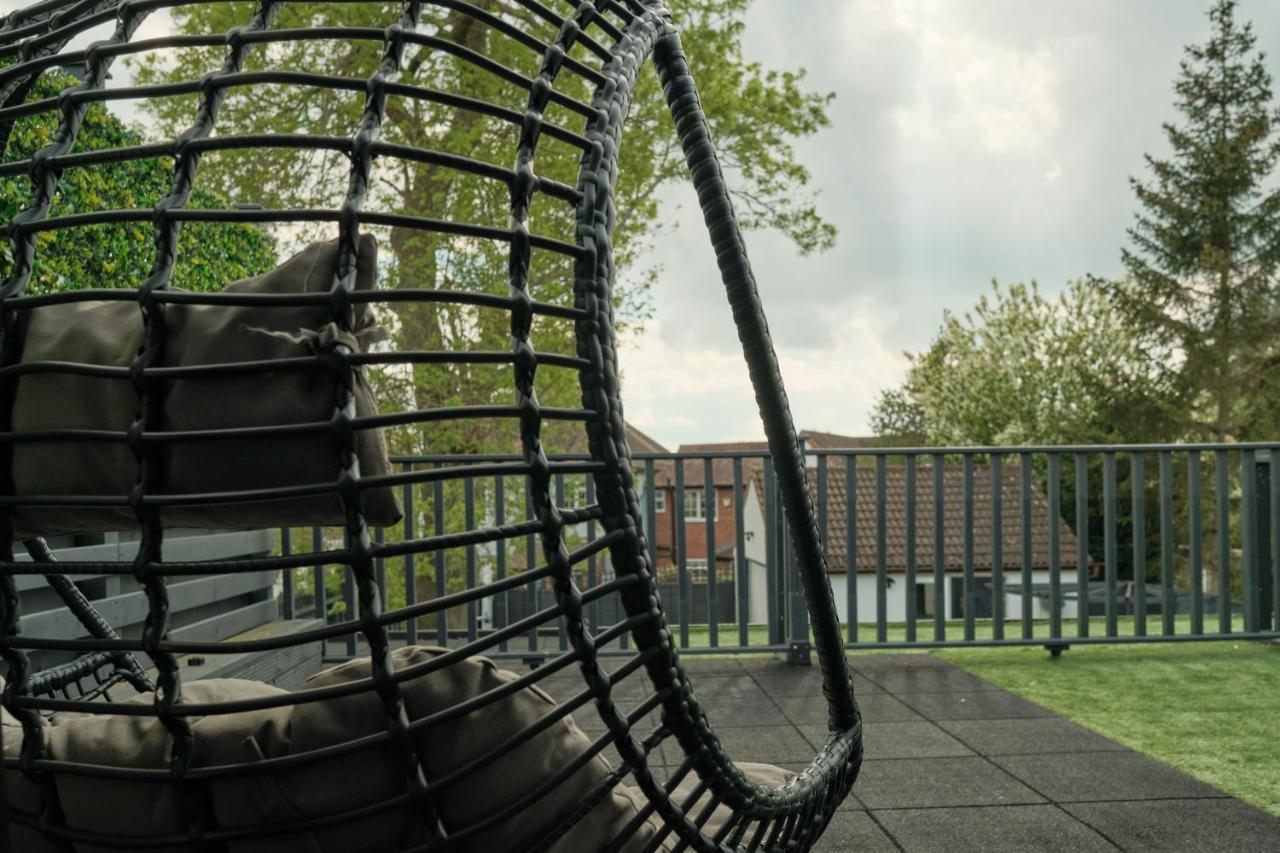Modern Spacious House - Sleeps 16, Free Parking, Sun Terrace Нанітон Екстер'єр фото