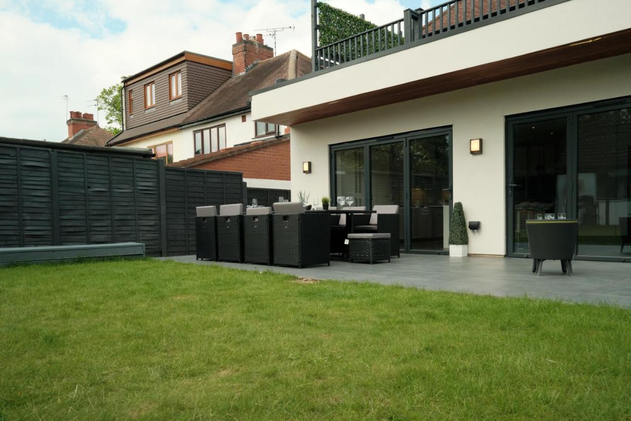 Modern Spacious House - Sleeps 16, Free Parking, Sun Terrace Нанітон Екстер'єр фото
