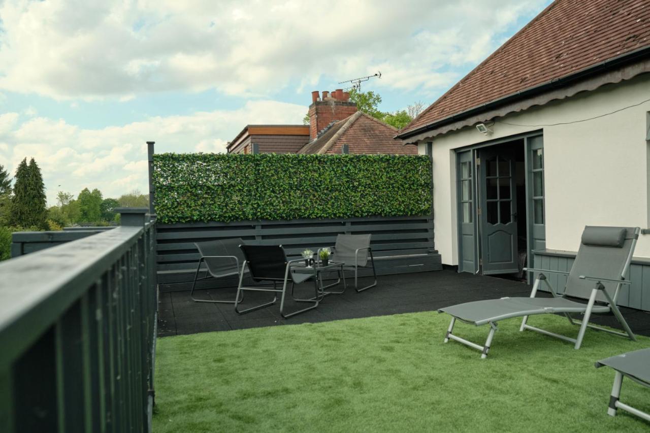 Modern Spacious House - Sleeps 16, Free Parking, Sun Terrace Нанітон Екстер'єр фото